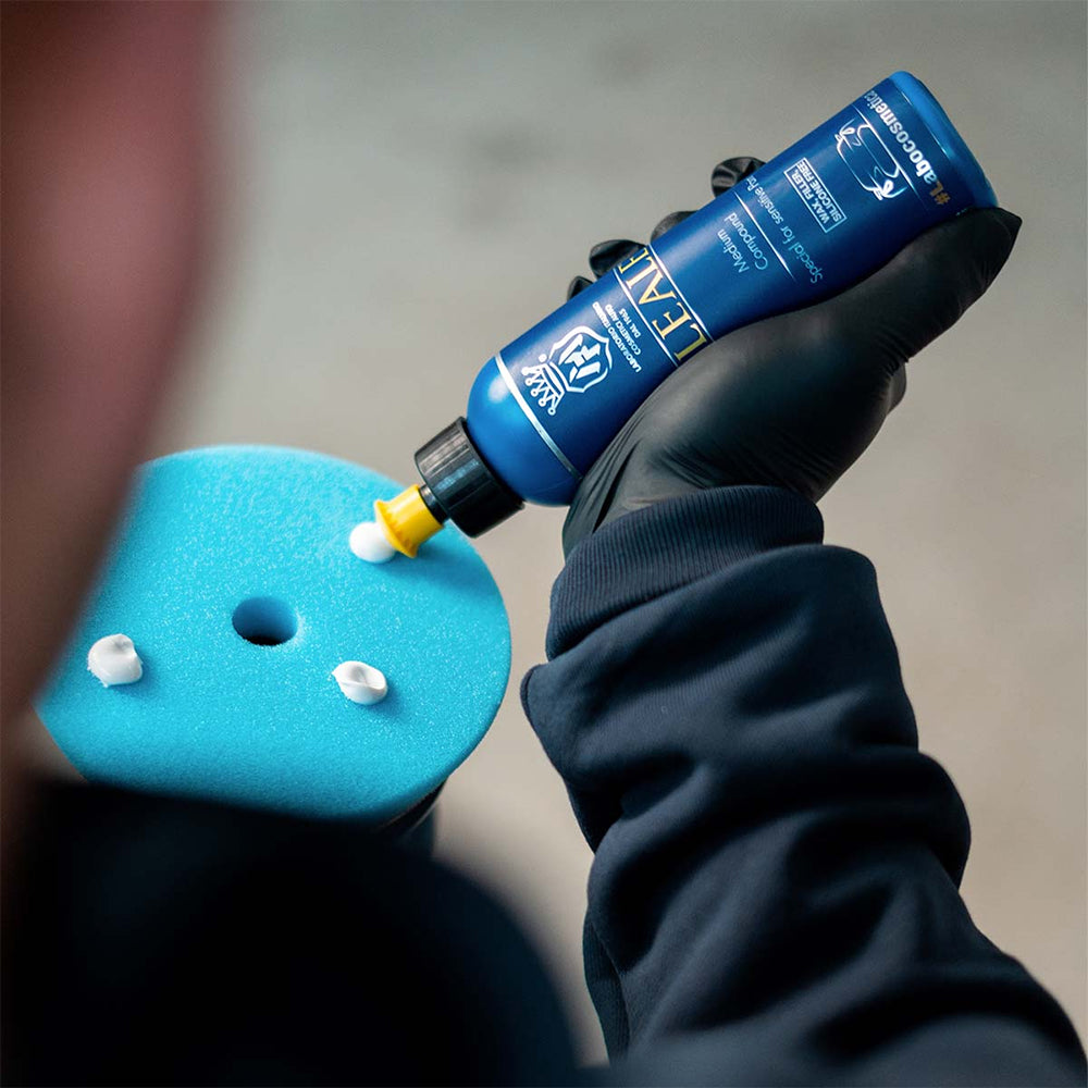 Shop Labocosmetica LEALE Medium Cut Compound 250ml/500ml. Removes swirls & sanding marks, high gloss finish, safe on all paints. Now available at MD Car Care. Fast Australia wide shipping.
