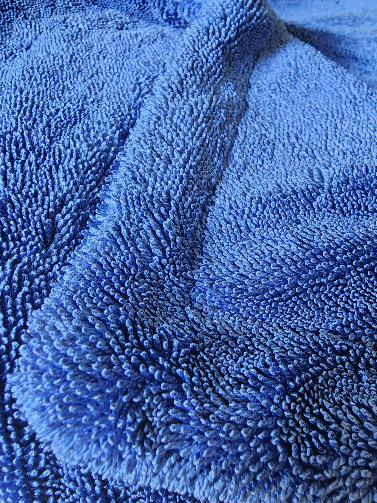 Car Drying Towel 70x120cm – Twisted Loop Ultra Absorbent Microfibre. Now available at MD Car Care. Fast Australia wide shipping.