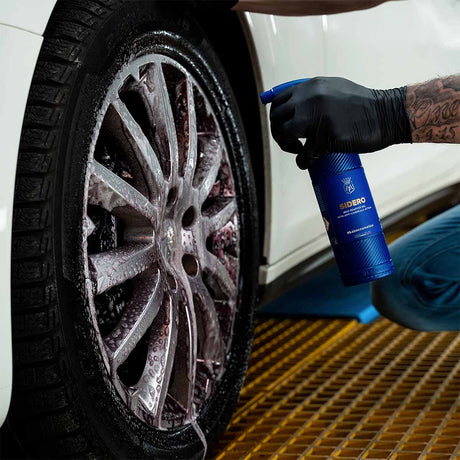Shop Labocosmetica SIDERO 500ml/4.5L. Perfumed iron remover with anti-limescale action. Safe on paint & wheels, slow drying, Made in Italy. Now available at MD Car Care. Fast Australia wide shipping.