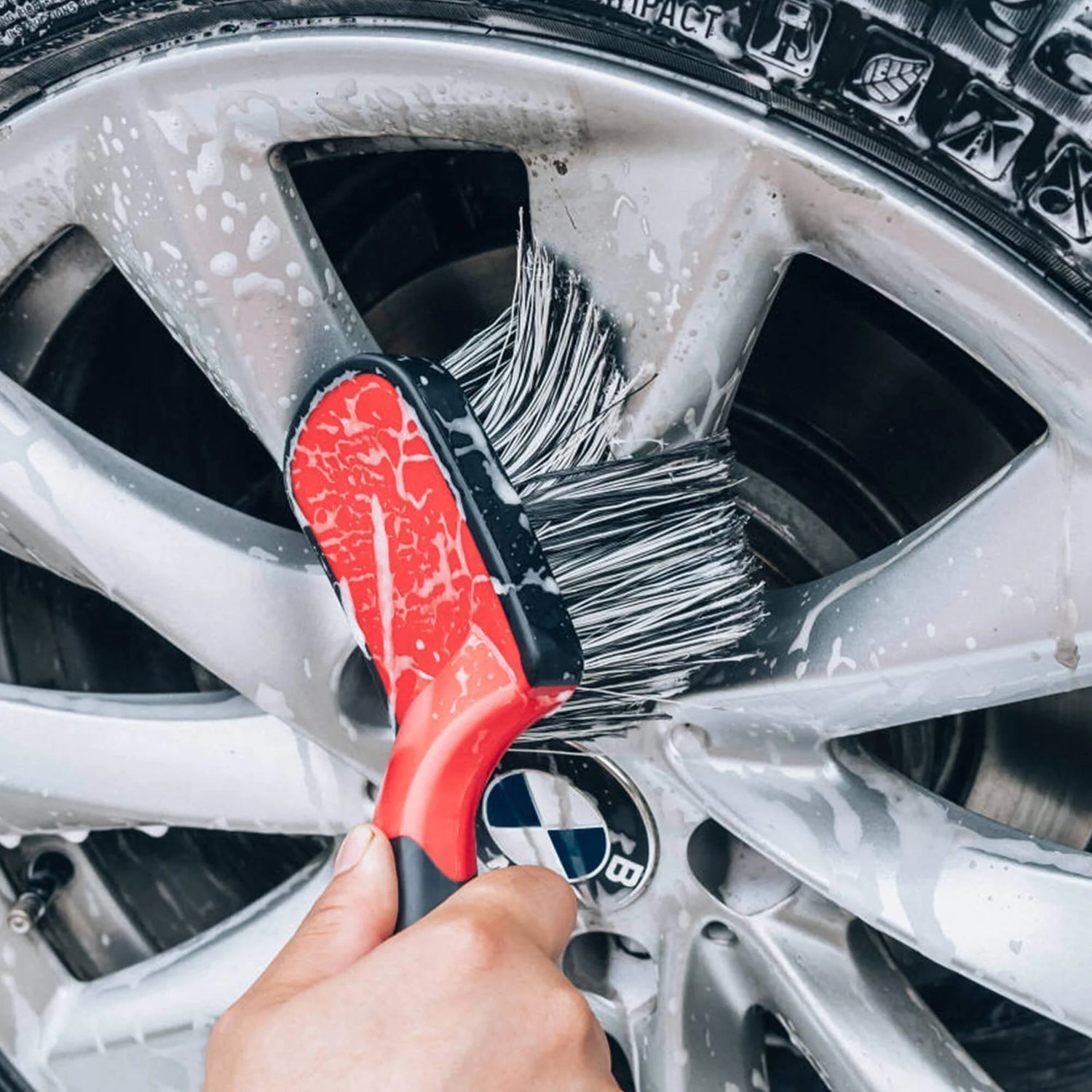 Shop Maxshine Soft Grip Wheel & Body Brush. Medium-duty, scratch-free clean for wheels & panels. Ergonomic, acid-resistant & pro-quality. Now available at MD Car Care. Fast Australia wide shipping