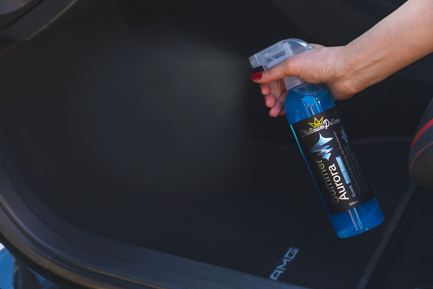 Shop Platinum Potions Summer Aurora Air Freshener in Australia. Breezy blend of lime, vanilla & lilac delivers long-lasting freshness for cars & interiors. Now available at MD Car Care. Fast Australia wide shipping.