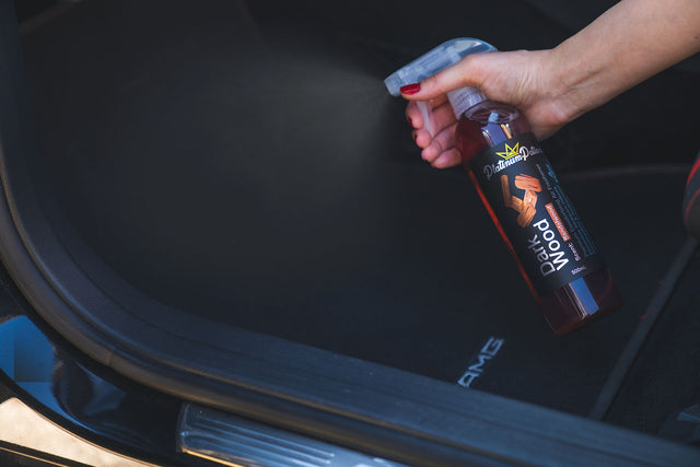 Buy Dark Wood Platinum Potions in Australia. Premium deodorising air freshener with rich sandalwood & honey tones. Eliminates odours and lasts for days. Now available at MD Car Care. Fast Australia wide shipping.