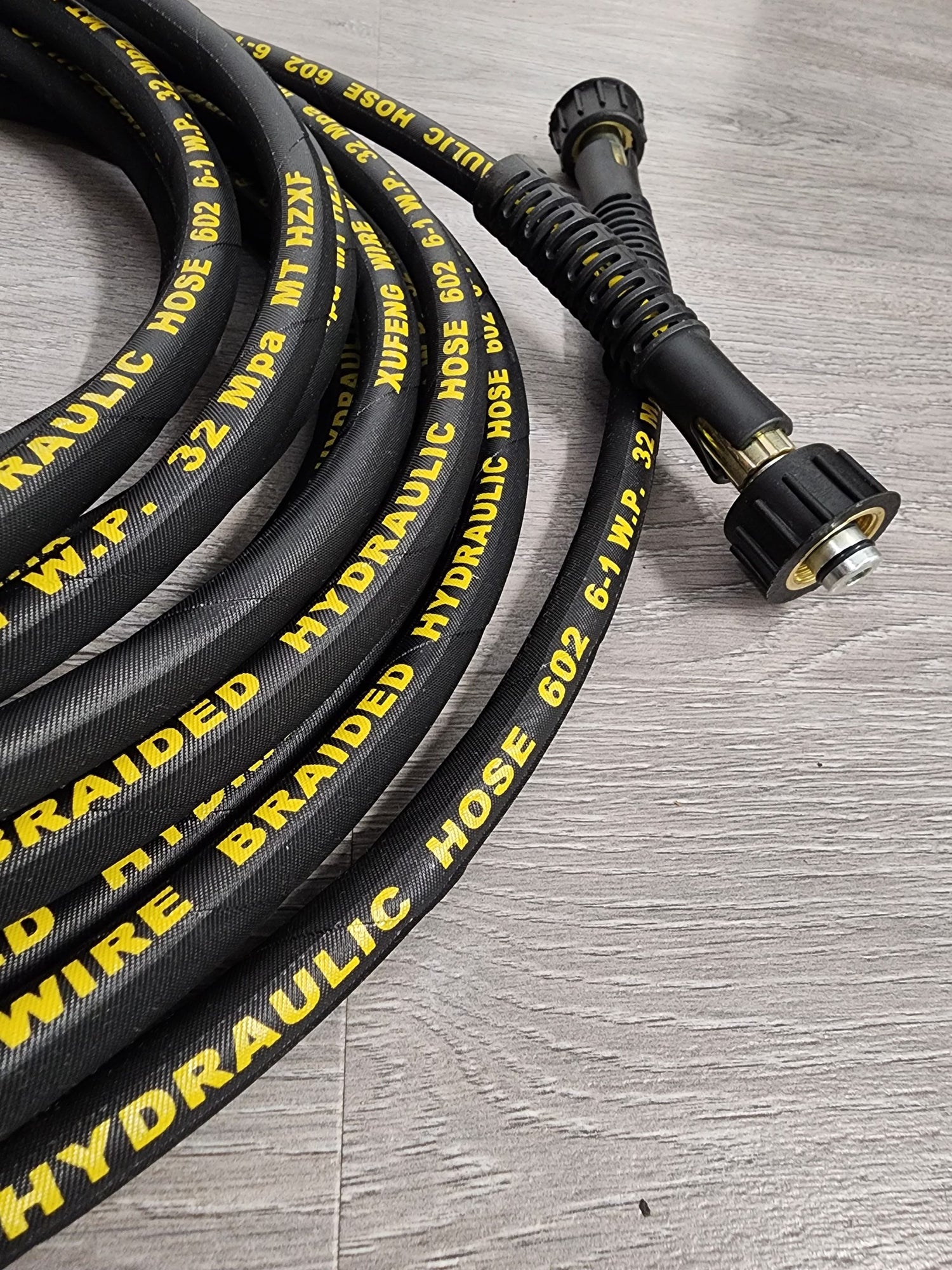 Buy durable 10m M22 pressure washer hose Australia. 4000 PSI metal braided, kink-free, fits petrol & electric washers. Fast Australia wide shipping.