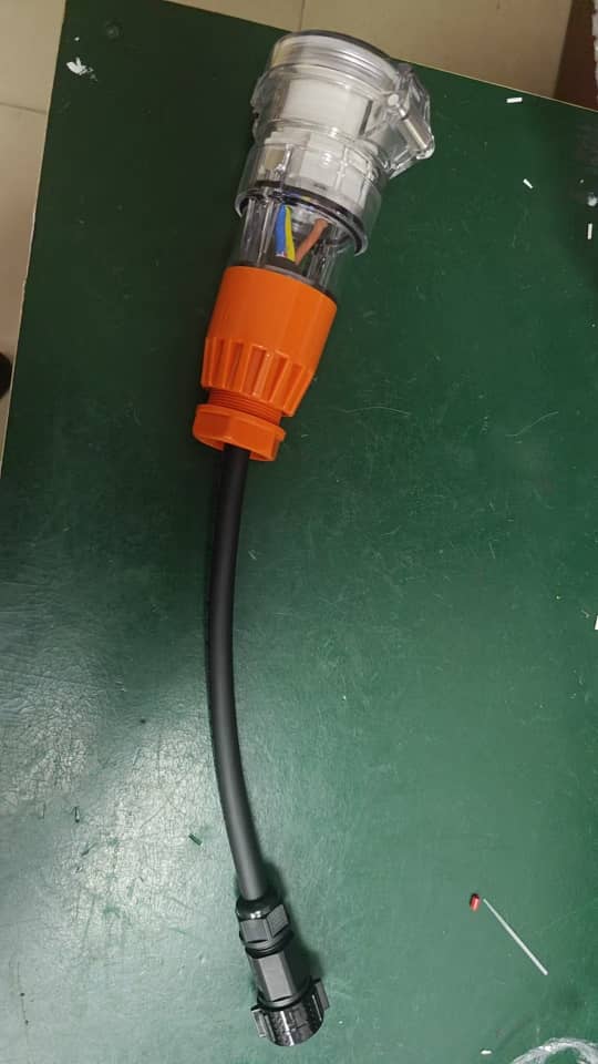 InstaVolt Tesla EV V2L Discharger Power point / Inverter 7KW Australian